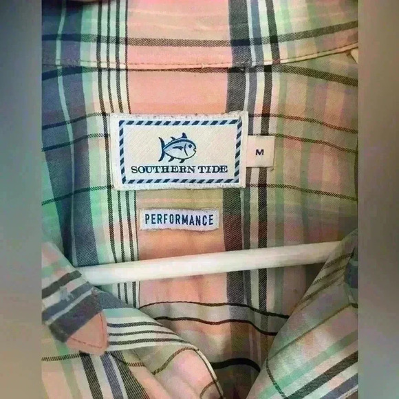 Southern Tide performance button down - Picture 3 of 4
